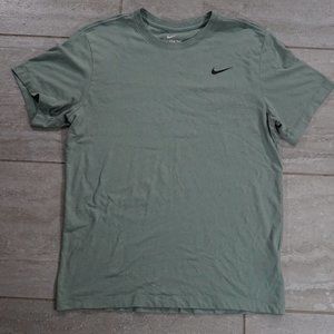 Nike Dri Fit The Nike Tee Short Sleeve Shirt Adult Medium Mint/Green SOLD